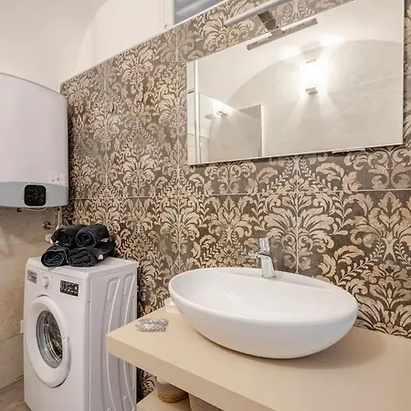 Casa Tramontina Parking Included * Санремо