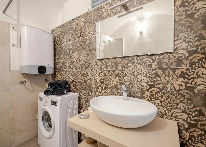 Casa Tramontina Parking Included * San Remo